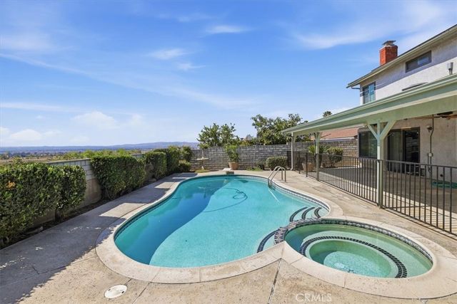 7003 Grove, Highland, CA 92346