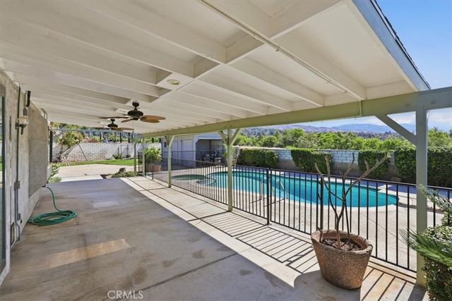 7003 Grove, Highland, CA 92346