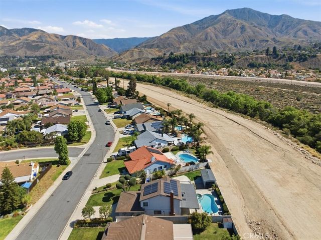 7003 Grove, Highland, CA 92346