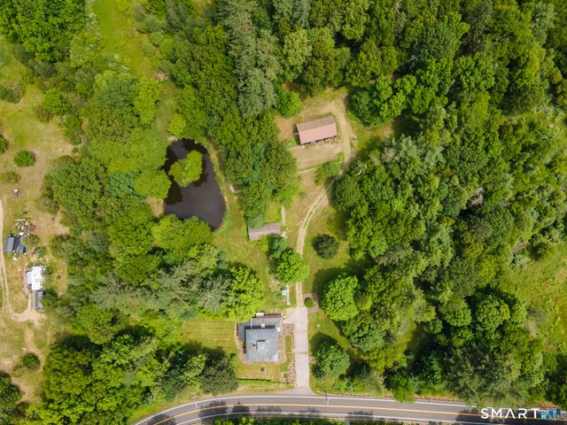 1917 Main Street North, Woodbury, CT 06798