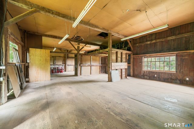 1917 Main Street North, Woodbury, CT 06798