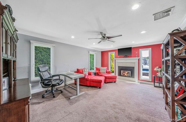 25 Harbor Court, Copiague, NY 11726