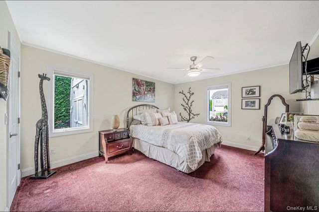 25 Harbor Court, Copiague, NY 11726