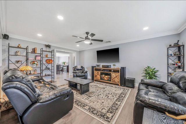 25 Harbor Court, Copiague, NY 11726