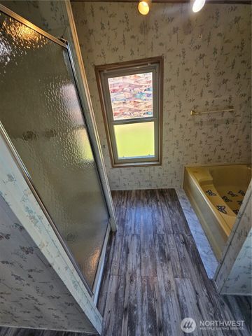 2007 41st Place, Seaview, WA 98644