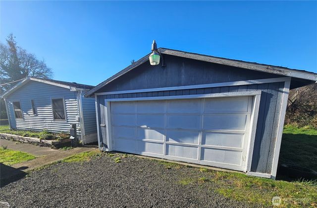 2007 41st Place, Seaview, WA 98644