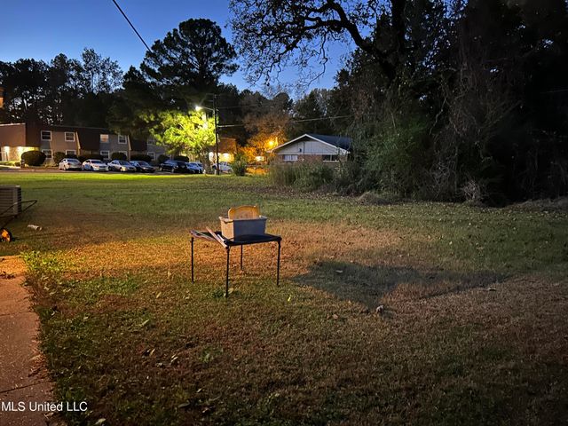 2008 W Northside Drive, Clinton, MS 39056