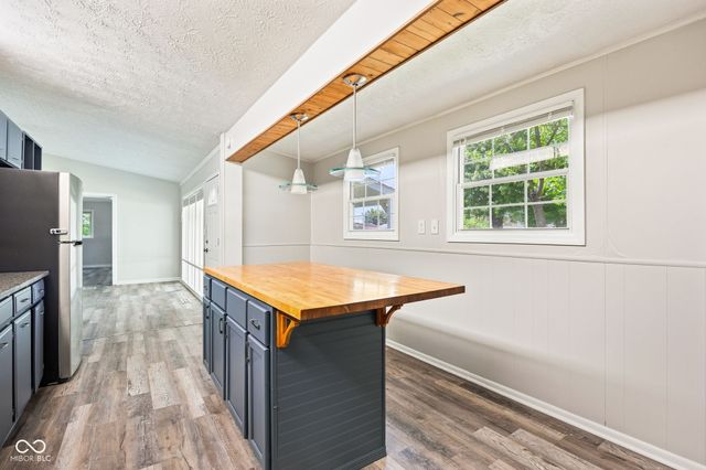 47 Brookside Drive, Whiteland, IN 46184