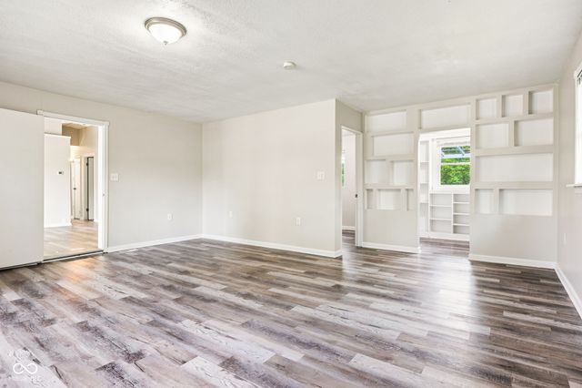 47 Brookside Drive, Whiteland, IN 46184