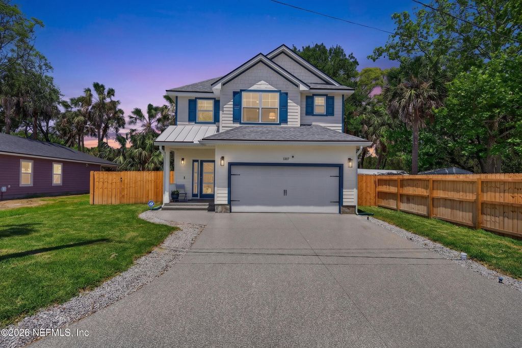 1337 ROXIE Street, Jacksonville, FL 32233