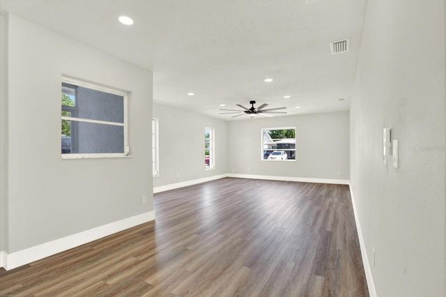 6341 ELMHURST DRIVE, Pinellas Park, FL 33782