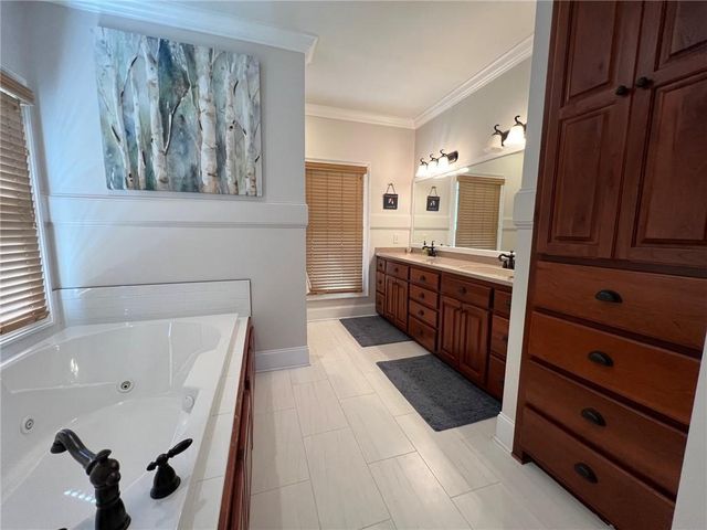 2261 Eastgate Drive E, Hiawassee, GA 30546