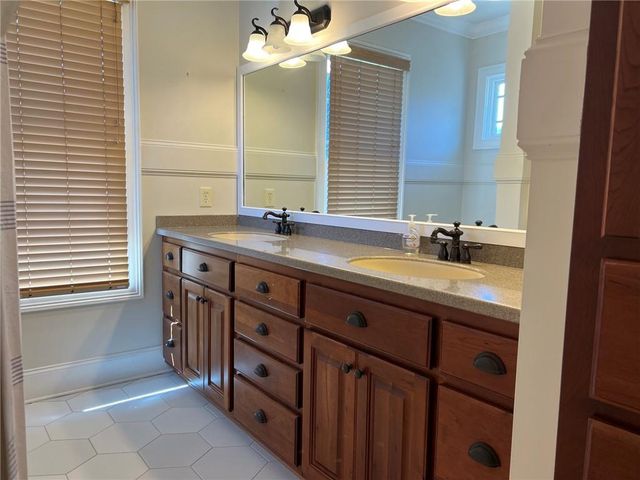 2261 Eastgate Drive E, Hiawassee, GA 30546