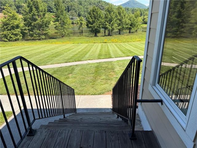 2261 Eastgate Drive E, Hiawassee, GA 30546