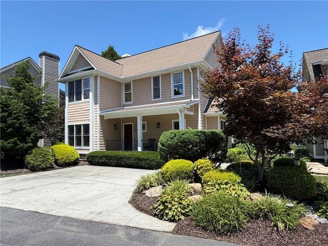 2261 Eastgate Drive E, Hiawassee, GA 30546