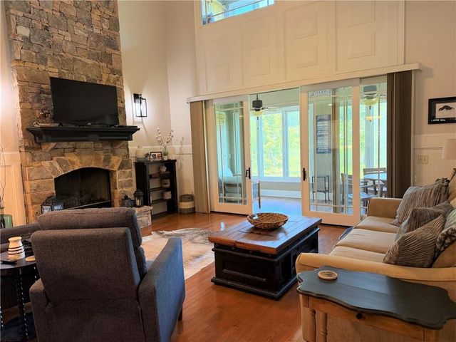 2261 Eastgate Drive E, Hiawassee, GA 30546