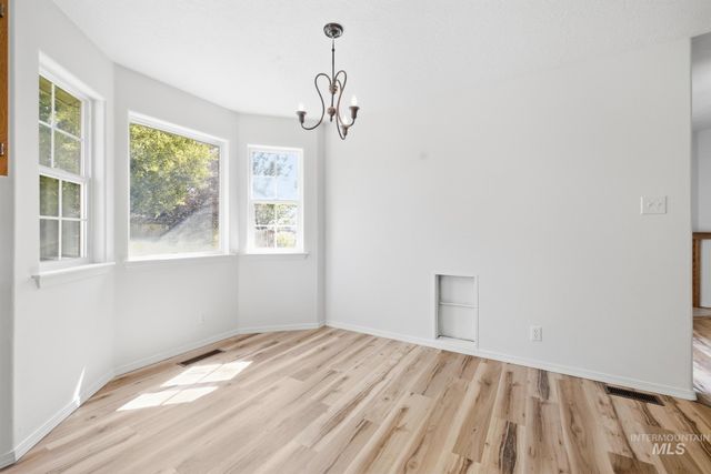 978 Aspenwood Ln, Twin Falls, ID 83301