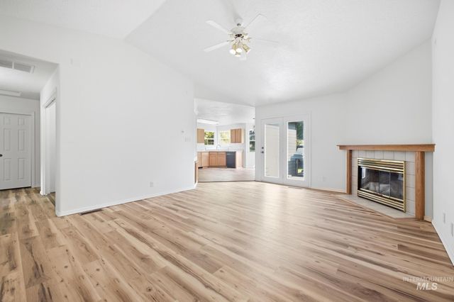 978 Aspenwood Ln, Twin Falls, ID 83301