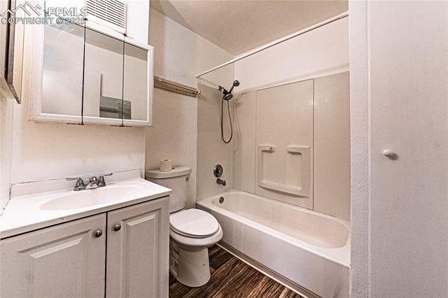 2997 E Fountain Boulevard, Colorado Springs, CO 80910