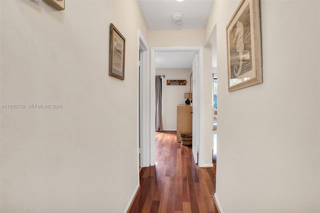 402 SE 14th St, Dania Beach, FL 33004