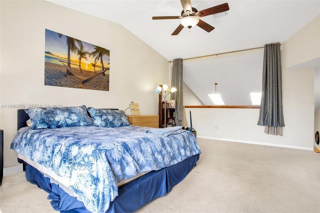 402 SE 14th St, Dania Beach, FL 33004