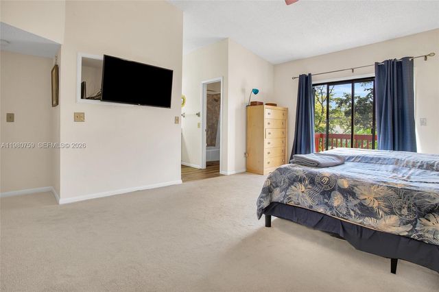 402 SE 14th St, Dania Beach, FL 33004