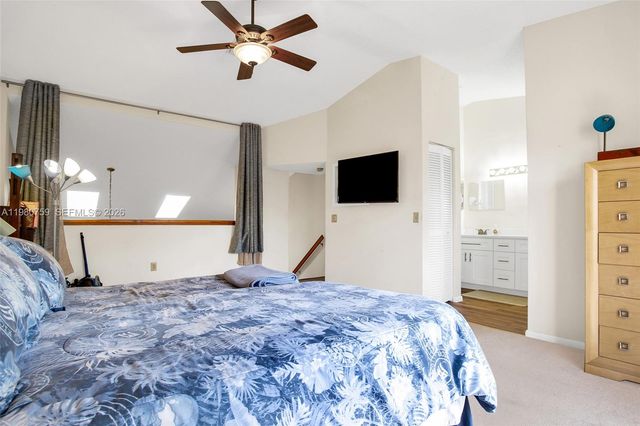 402 SE 14th St, Dania Beach, FL 33004