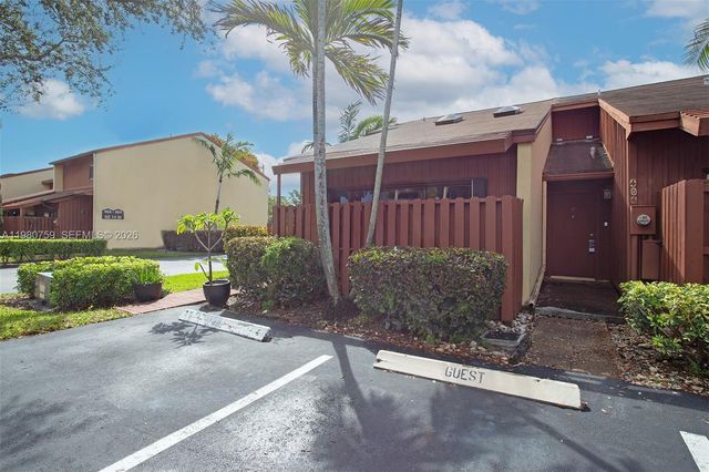 402 SE 14th St, Dania Beach, FL 33004