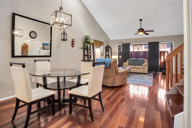 402 SE 14th St, Dania Beach, FL 33004