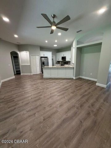 6807 Henno Court, Port Orange, FL 32128