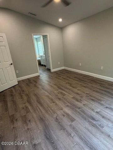 6807 Henno Court, Port Orange, FL 32128