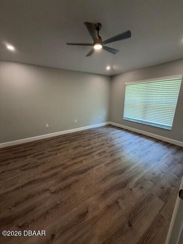6807 Henno Court, Port Orange, FL 32128