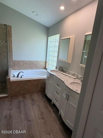 6807 Henno Court, Port Orange, FL 32128