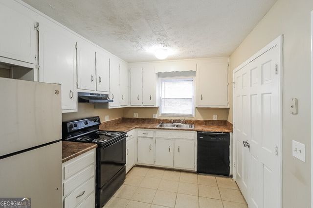 5351 Ridgemere Court, Stone Mountain, GA 30083