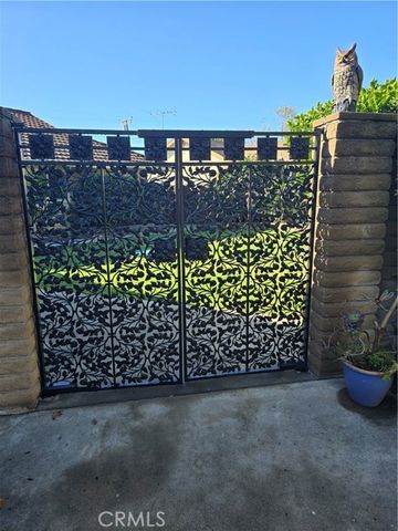 564 E Fellows, Orange, CA 92865