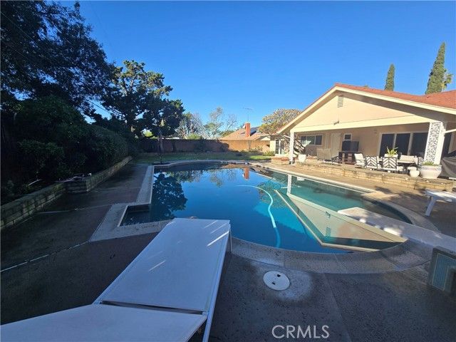 564 E Fellows, Orange, CA 92865