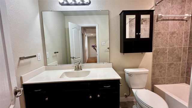 29914 Secret Cove Lane, Brookshire, TX 77423