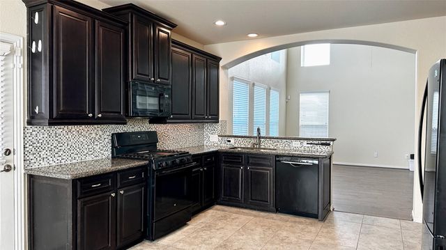 29914 Secret Cove Lane, Brookshire, TX 77423