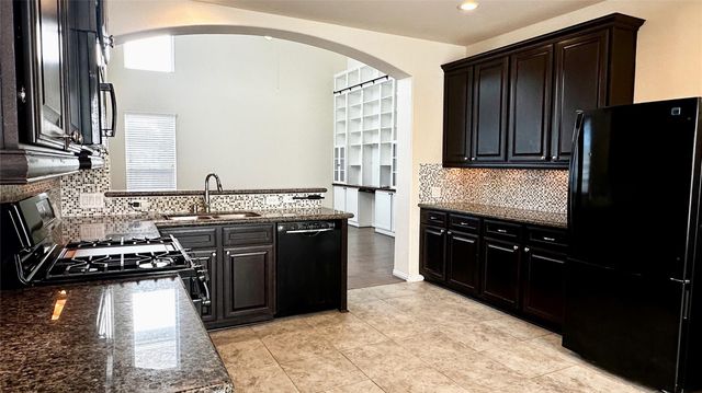 29914 Secret Cove Lane, Brookshire, TX 77423