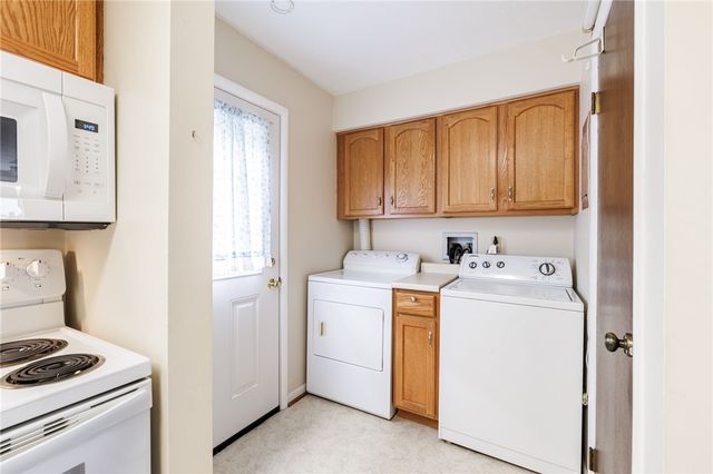 734 Eastbrooke Lane, Brighton, NY 14618