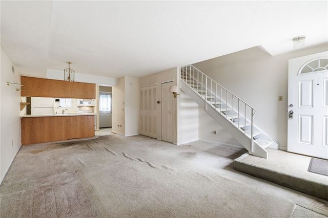 734 Eastbrooke Lane, Brighton, NY 14618