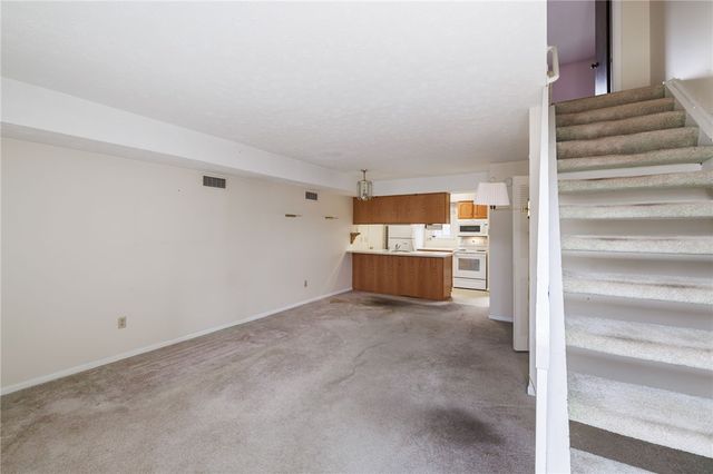 734 Eastbrooke Lane, Brighton, NY 14618