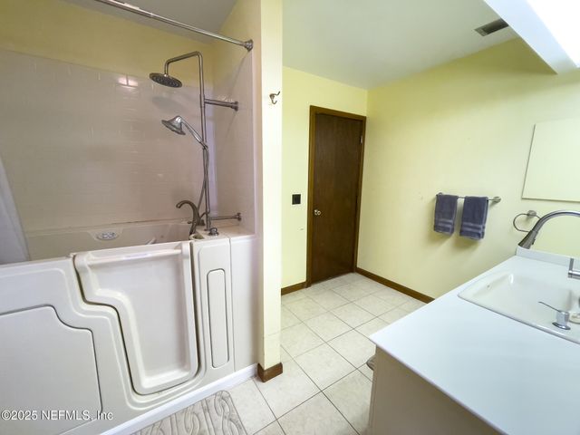 2292 SE 170TH AVENUE Road, Silver Springs, FL 34488