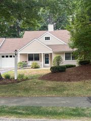 1 Ashley Dr 1, Shrewsbury, MA 01545