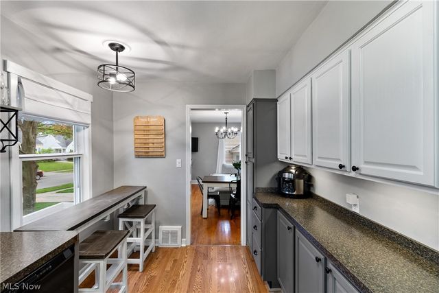 2536 23rd Street, Cuyahoga Falls, OH 44223