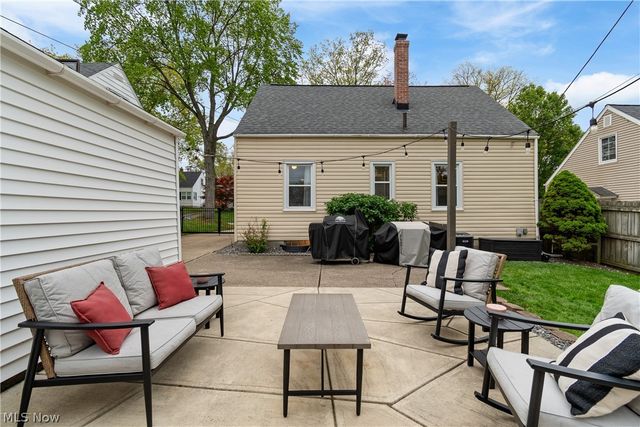 2536 23rd Street, Cuyahoga Falls, OH 44223