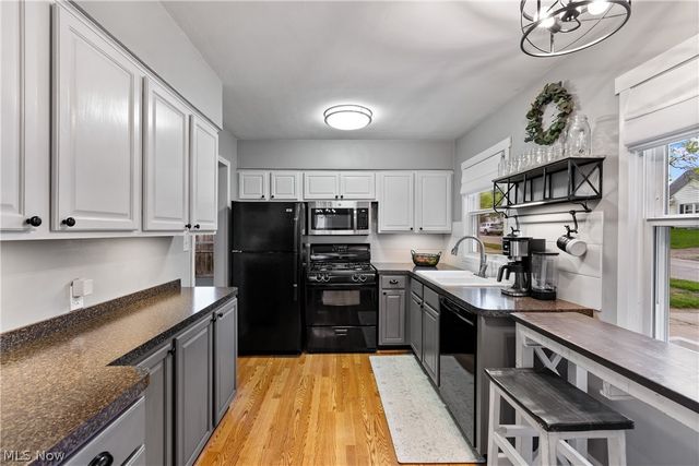 2536 23rd Street, Cuyahoga Falls, OH 44223