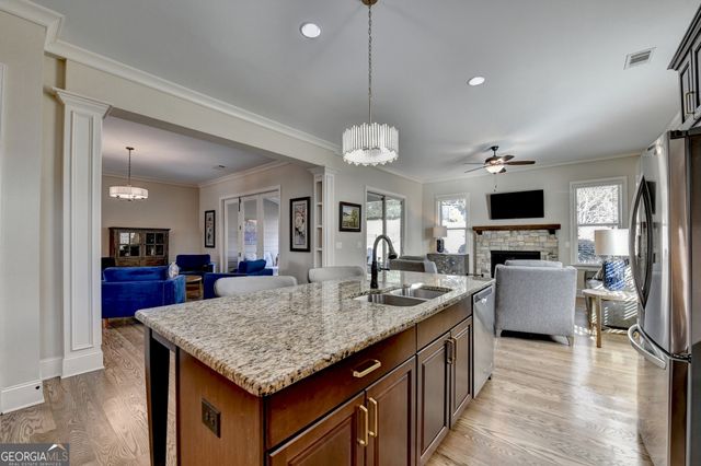 5731 Autumn Flame Drive, Braselton, GA 30517