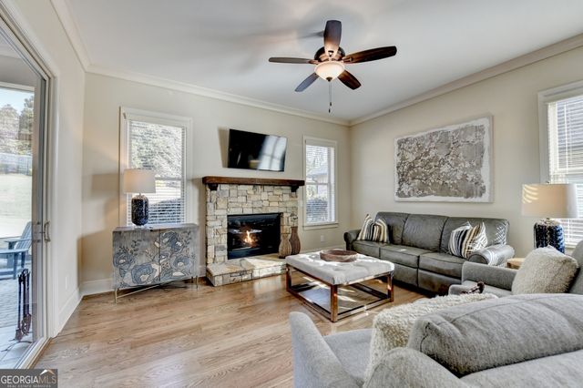 5731 Autumn Flame Drive, Braselton, GA 30517