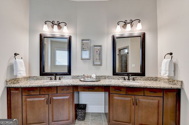 5731 Autumn Flame Drive, Braselton, GA 30517